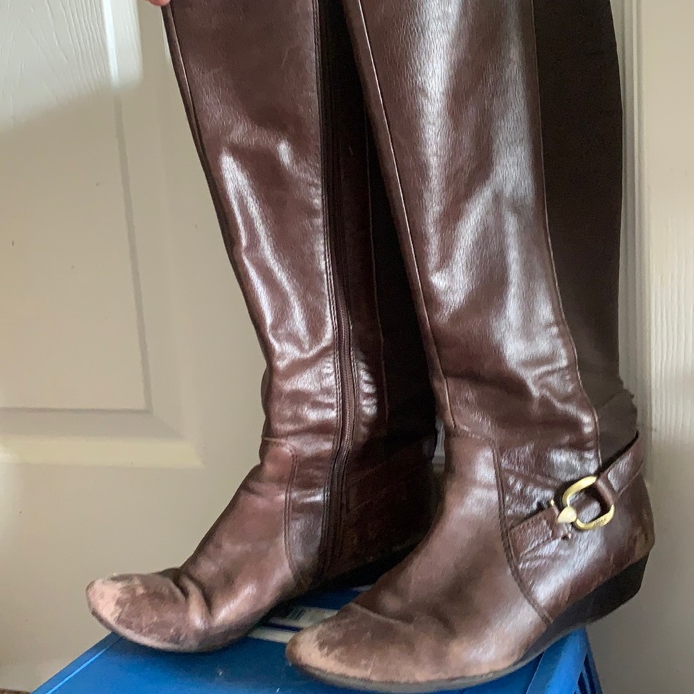 Knee high leather boots